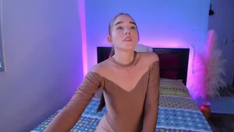 cristal_t2 online show from May 11, 6:16 pm