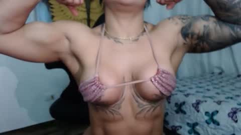 Snapshot of cristalbeautiful1 chatting on October 1, 1:32 am Natalie online show from October 1, 1:32 am