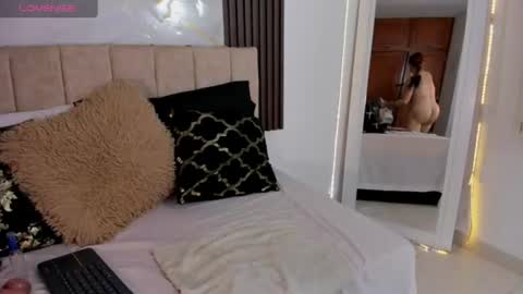 cristal walker online show from June 13, 10:56 am