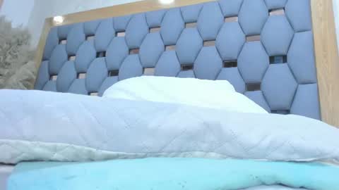 crystal_sm online show from July 7, 6:47 am