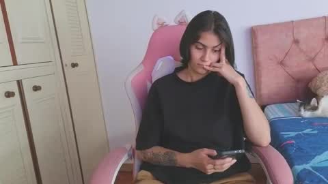 Crystal Blaze online show from October 30, 6:09 pm