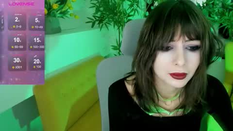 crystallbloom online show from October 13, 4:48 am