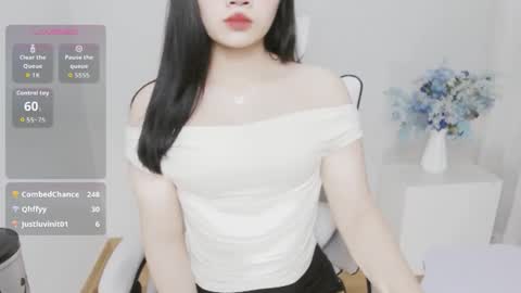 lea online show from February 27, 7:30 am