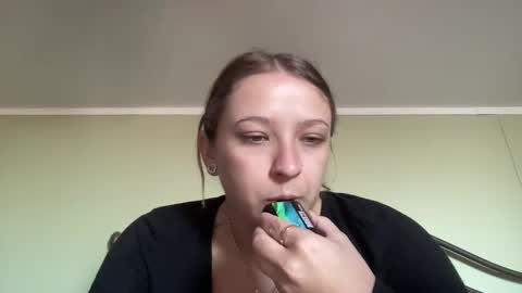 CrystalBabyy online show from January 9, 6:15 pm