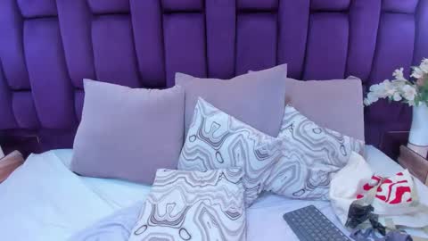 Crystal online show from February 12, 11:17 pm