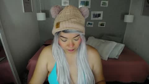 Snapshot of cuckoldlover69_ chatting on December 9, 8:44 pm cuckoldlover69_ online show from December 9, 8:44 pm