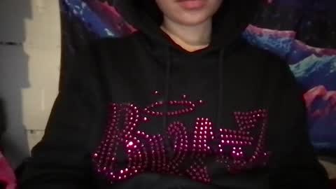Snapshot of cum4angela chatting on December 19, 11:03 pm Angela online show from December 19, 11:03 pm