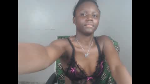 Snapshot of cum_ebony_xsecret chatting on October 9, 9:13 am sophie online show from October 9, 9:13 am