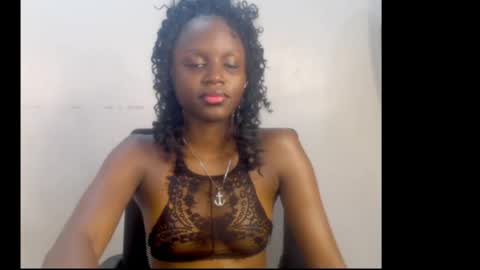 sophie online show from April 29, 9:01 am