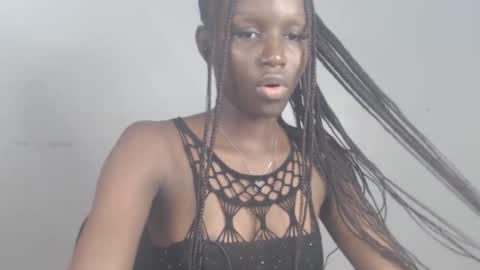 Snapshot of cum_ebony_xsecret chatting on September 13, 8:33 am sophie online show from September 13, 8:33 am