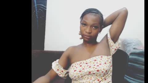cumebony_petit online show from April 29, 5:30 pm