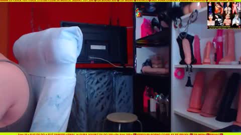 cuminmenowbby online show from December 20, 6:12 pm