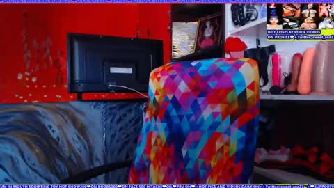 cuminmenowbby online show from June 26, 2:18 pm