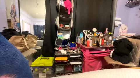 cumnsparkle online show from January 10, 4:01 pm