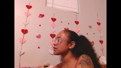 Nia Reese online show from February 14, 2:35 am