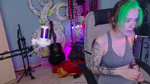 CUMpotikEve online show from June 18, 2:46 am