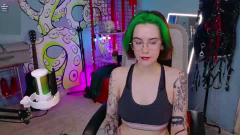 CUMpotikEve online show from May 2, 5:22 am