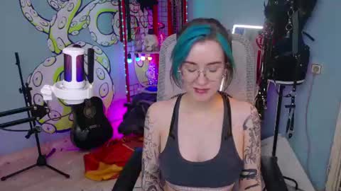 CUMpotikEve online show from June 15, 6:13 am