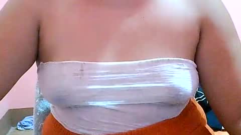curious_girl247 online show from June 17, 6:15 am