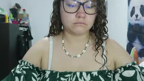 Vannesa online show from June 24, 12:20 am
