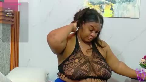 curvyhomebebe online show from July 14, 3:11 am