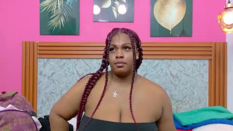 curvyhomebebe online show from May 3, 12:30 pm