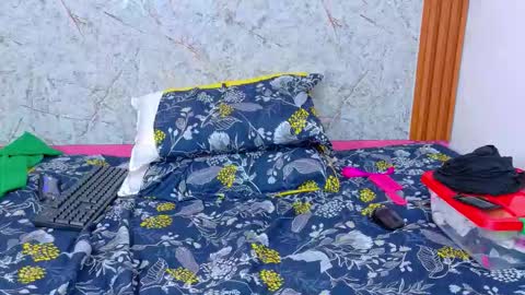 curvyhomebebe online show from March 6, 5:13 am