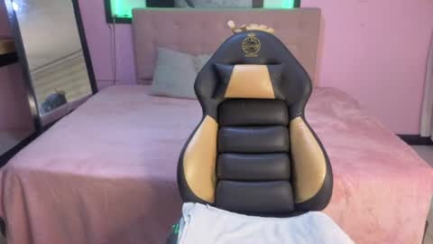 cute_angel_1 online show from July 5, 4:19 am