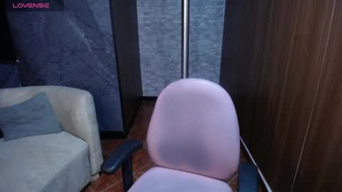 cute_angel_1 online show from June 12, 3:14 am
