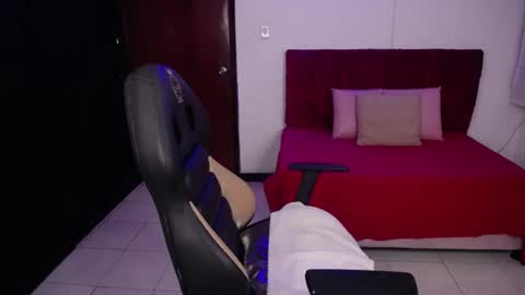 cute_angel_1 online show from July 28, 3:21 pm