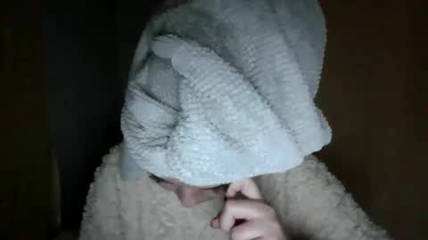 Snapshot of cute_beauty05 chatting on October 25, 8:22 am cute_beauty05 online show from October 25, 8:22 am