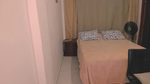 Sara online show from November 10, 4:40 am