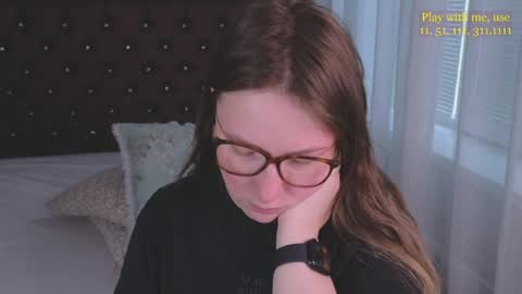 Everyday stream in the same time online show from May 5, 1:19 am