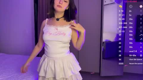Emily online show from August 5, 4:57 pm