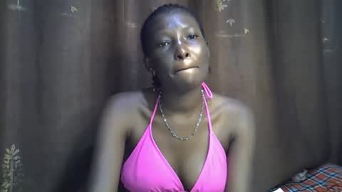 Snapshot of cute_emmy1 chatting on October 12, 6:54 pm cute_emmy1 online show from October 12, 6:54 pm