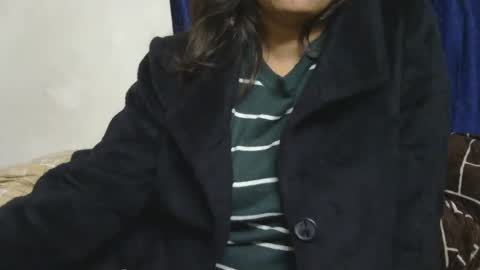 Snapshot of cute_kashmira99 chatting on January 7, 10:33 am kashmira online show from January 7, 10:33 am