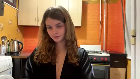 Snapshot of cute_kitte chatting on February 7, 9:26 pm cute_kitte online show from February 7, 9:26 pm