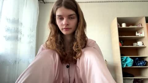 Snapshot of cute_kitte chatting on February 24, 7:09 am cute_kitte online show from February 24, 7:09 am