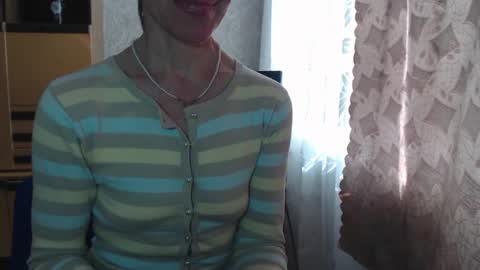 cute_lion_ online show from March 8, 9:35 am