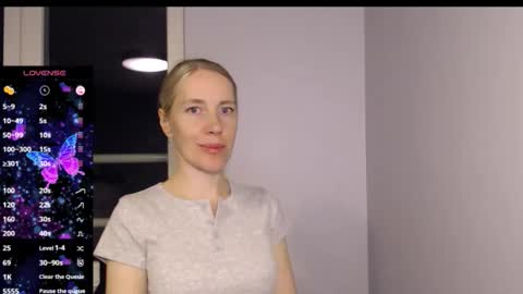 cute_lion_ online show from September 27, 8:16 pm