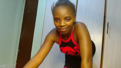 cute_lorna online show from May 3, 9:40 pm