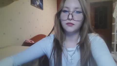 Veronica online show from February 9, 6:32 pm