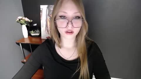 Veronica online show from March 13, 8:15 am