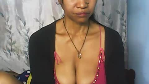 Snapshot of cute_moll chatting on December 31, 8:37 am murielle online show from December 31, 8:37 am
