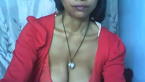 Snapshot of cute_moll chatting on October 10, 10:31 am murielle online show from October 10, 10:31 am