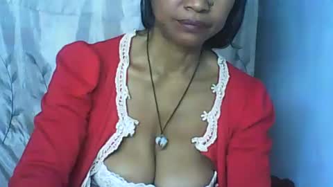 Snapshot of cute_moll chatting on October 9, 8:07 am murielle online show from October 9, 8:07 am