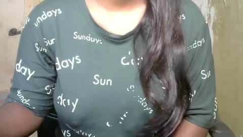 alia online show from April 28, 3:00 am