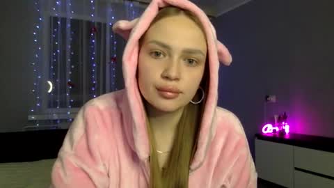 cute_shy06 online show from December 14, 7:52 pm