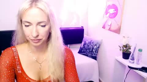 cute_smile_shy online show from June 26, 10:55 pm