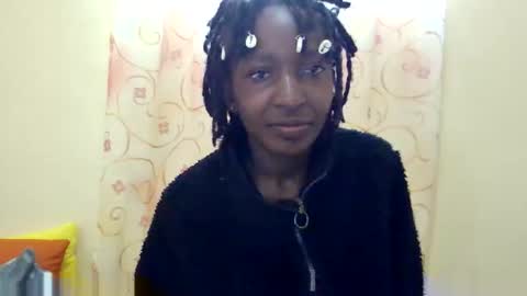 Snapshot of cute_xeniah chatting on October 17, 6:38 am cute_xeniah online show from October 17, 6:38 am